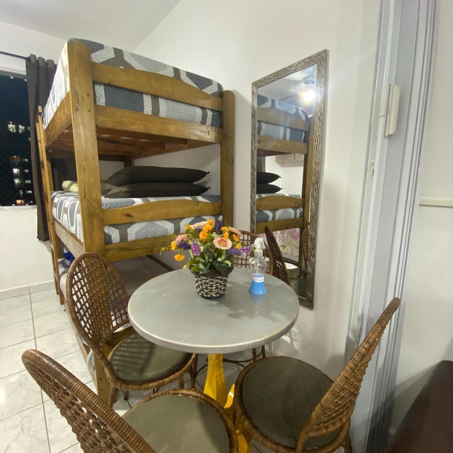 Apartment Kitnet Pe Na Areia Ocian Praia Grande (Santos)